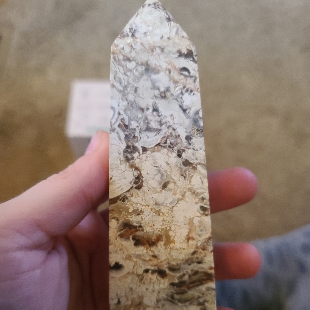Money agate tower